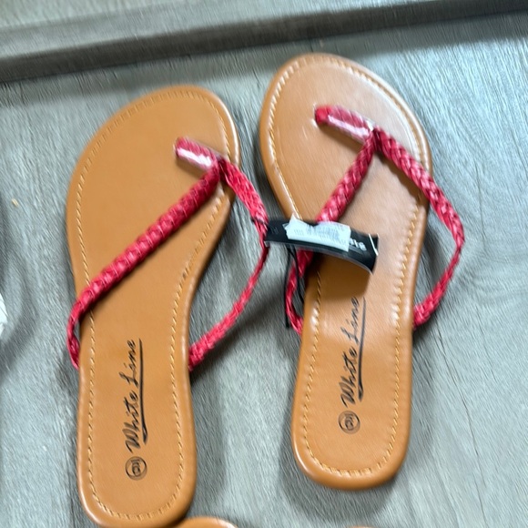 White line and discovery sandles all new and size 9 any questions ask - Picture 7 of 8